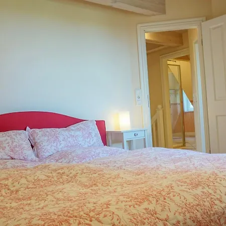 Reetdachhaus Warftkroog Prázdninový dům *